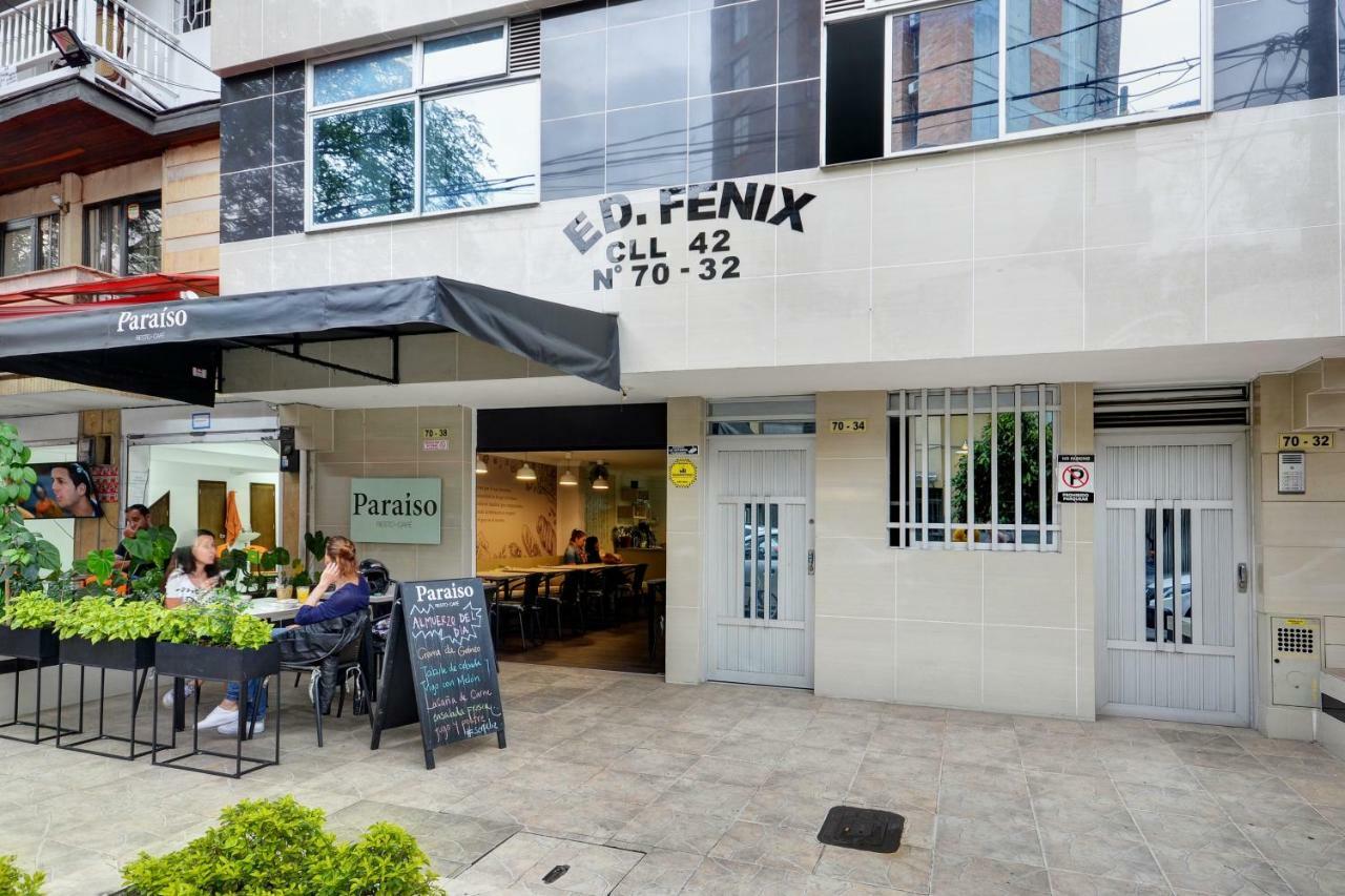Apartamentos Amoblados Jg De La 70 Medellin Bagian luar foto